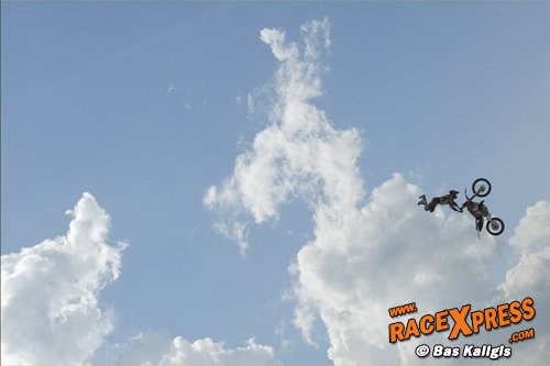 Freestyle sky high